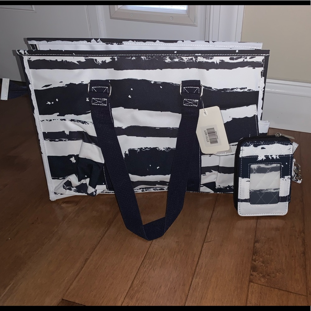 Ngil ocean waves medium tote and wristlet NWT